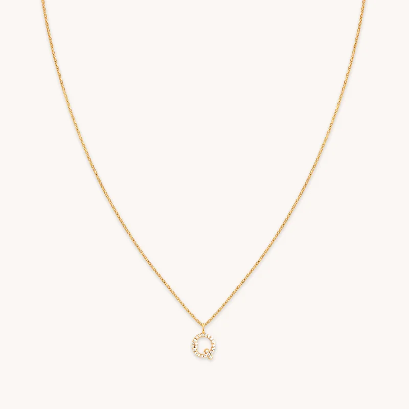 Elegant Pearl Necklace-Q Initial Pavé Pendant Necklace in Gold