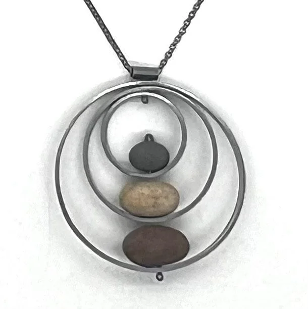 Vintage Silver Necklace-Triple Circle Rock Necklace