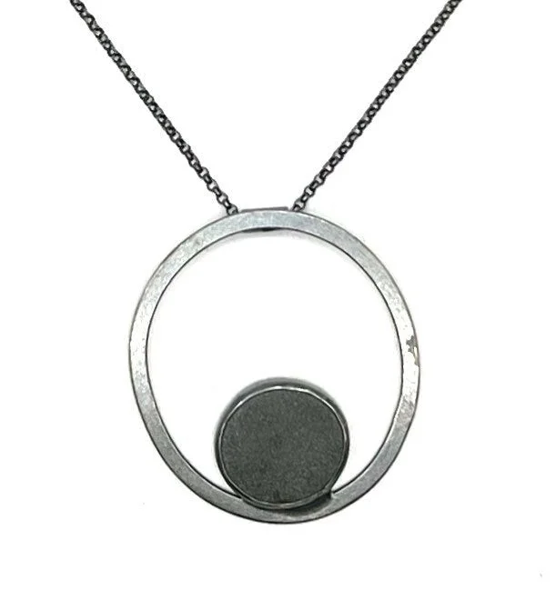 Unique Silver Bar Necklace-Circle Rock Necklace