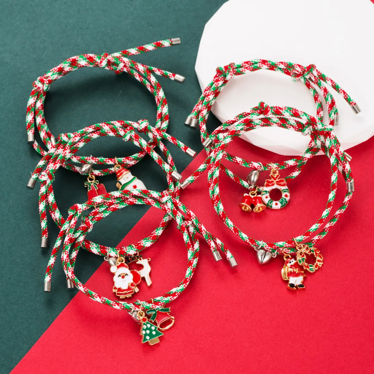 Friendship Bracelet for Women-Fashion Christmas Tree Santa Claus Christmas Socks Alloy Enamel Braid Christmas Unisex Bracelets